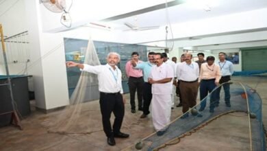 Photo of केंद्रीय मत्स्यपालन, पशुपालन एवं डेयरी राज्य मंत्री श्री जॉर्ज कुरियन ने आज कोच्चि में सिफनेट का दौरा किया और विभिन्न गतिविधियों की समीक्षा की