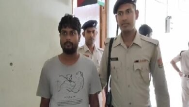 Photo of शालबागान इलाके में विक्की हत्याकांड के मुख्य आरोपी राजू बर्मन को गुवाहाटी से अगरतला लाया गया