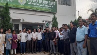 Photo of स्थानांतरण नीति के विरोध में प्रदर्शन