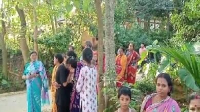 Photo of एक छात्रा का लटकता हुआ शव उसके घर से बरामद किया गया