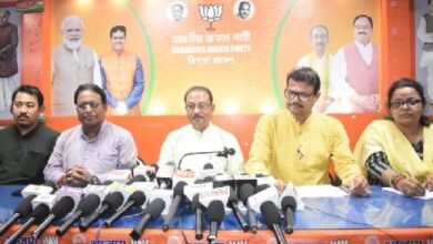 Photo of निर्विरोध जीतने वाले उम्मीदवारों को बधाई, संगठनात्मक कमजोरी के कारण विपक्ष उम्मीदवार नहीं उतार सका: राजीव भट्टाचार्य