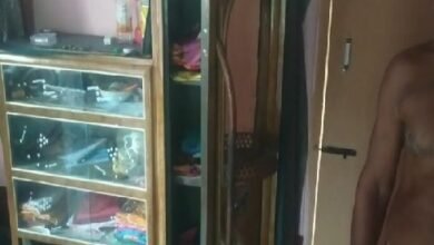 Photo of चोरों के गिरोह ने मौका पाकर एक खाली घर पर धावा बोल दिया