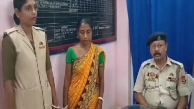 Photo of 6 लाख रुपये की हेरोइन के साथ महिला ड्रग डीलर गिरफ्तार`