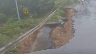 Photo of लगातार दो दिनों की भारी बारिश के कारण राष्ट्रीय राजमार्ग क्षतिग्रस्त हो गया है