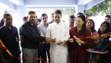 Photo of एससीईआरटी के नये शैक्षणिक भवन एवं शिक्षक आवास का लोकार्पण, नैतिक शिक्षा के साथ-साथ साहित्य, संस्कृति, खेल एवं विज्ञान की सोच विकसित करने की जिम्मेदारी भी निभायें विद्यार्थी: मुख्यमंत्री