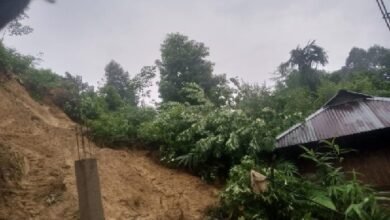 Photo of भूस्खलन में एक ही परिवार के 3 लोगों की मौत हो गई
