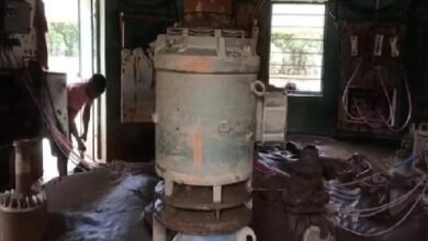 Photo of भीषण बाढ़ के कारण जतनबाड़ी गोमती नदी में स्थित जल शोधन संयंत्र का इंटेक कुआं पानी में डूबा, पानी की भारी कमी