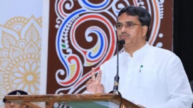 Photo of विपदा तो आएगी ही, साथ में पूजा का भी आनंद लेना चाहिए, किसी पर चंदा का दबाव नहीं डाला जा सकता: मुख्यमंत्री