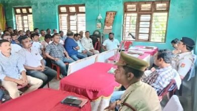 Photo of आगामी दुर्गा पूजा को शांतिपूर्वक संपन्न कराने के लिए विभिन्न क्लबों एवं संबंधित विभागों के कर्मचारियों के साथ बैठक की