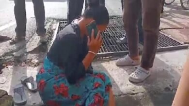 Photo of दो रिक्शों की टक्कर में एक यात्री घायल हो गया