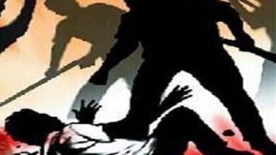 Photo of नशीली दवा बेचने के विवाद में एक युवक की बेरहमी से पिटाई कर दी गई