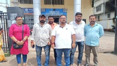 Photo of त्रिपुरा राज्य सहकारी बैंक में 156 रिक्तियों को भरने में भ्रष्टाचार का आरोप लगाते हुए युवा कांग्रेस ने विरोध प्रदर्शन किया