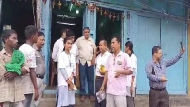 Photo of खाद्य विभाग एवं सदर महाकुमा प्रशासन की संयुक्त पहल पर महराजगंज बाजार में छापेमारी कर व्यापक अनियमितता पायी गयी