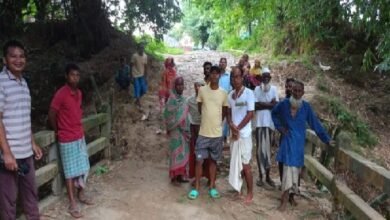 Photo of कोबरा पारा की सड़कों की खराब हालत, ग्रामीणों ने विधायक की भूमिका पर जताया गुस्सा