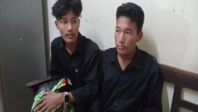 Photo of दो सवारों की बाइक की टक्कर से युवक का पैर टूट गया