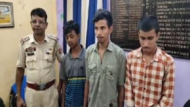 Photo of अवैध रूप से सीमा पार कर राज्य में प्रवेश करने वाले तीन बांग्लादेशियों को हिरासत में लिया गया