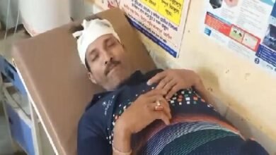 Photo of मछली अंगुलिका वितरण को लेकर पार्षदों और लाभुकों के बीच झड़प