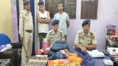 Photo of शॉपिंग मॉल के दो आरोपी चोरों को पुलिस ने कोर्ट में पेश किया