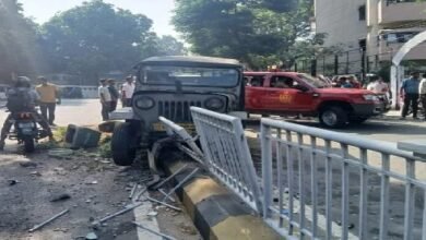 Photo of वीआईपी रोड पर वाहन दुर्घटना, 10 घायल