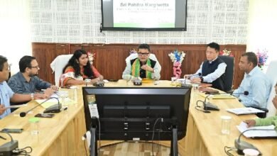 Photo of खोई जिले में विकास कार्यक्रमों की समीक्षा बैठक में केंद्रीय विदेश राज्य मंत्री