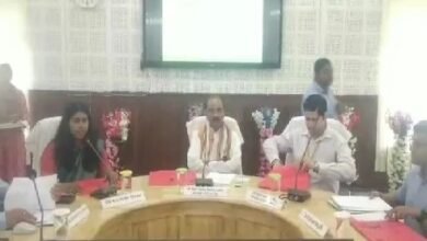 Photo of केंद्रीय राज्य मंत्री ने पूछा कि केंद्र सरकार की विभिन्न परियोजनाएं जनहित में ठीक से क्रियान्वित हो रही हैं या नहीं