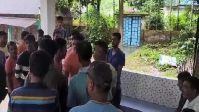 Photo of चोरी करते एक युवक रंगे हाथ पकड़ा गया