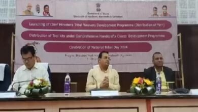 Photo of वर्तमान सरकार राज्य के कलाकारों द्वारा बनाये गये उत्पादों को विश्व बाजार में प्रदर्शित करने का प्रयास कर रही है: पूर्बशा अध्यक्ष