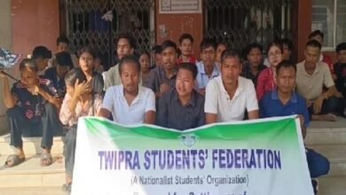 Photo of टीएसएफ ने काकबरक भाषा को रोमन लिपि में शामिल करने की मांग को लेकर विरोध प्रदर्शन किया