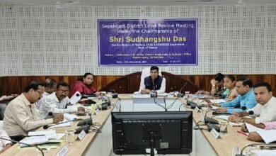 Photo of सिपाहीजला जिले में समीक्षा बैठक में पशु संसाधन विकास मंत्री ने कहा, केंद्र व राज्य सरकार विभिन्न योजनाओं व सेवाओं का लाभ आम लोगों तक सही समय पर पहुंचायें.