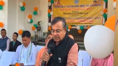 Photo of मोहनपुर में दिव्यांगजनों के बीच सामाजिक भत्ता के स्वीकृति पत्र का वितरण राज्य का वास्तविक विकास तभी संभव है जब समाज के सभी वर्ग के लोगों का विकास हो: कृषि मंत्री