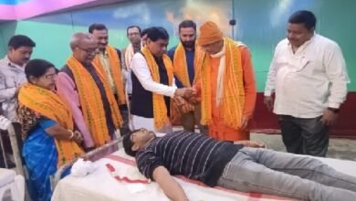 Photo of जो लोग आज रक्तदान कर रहे हैं वे सर्वोत्तम मानव धर्म का पालन कर रहे हैं: मेयर
