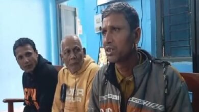 Photo of रेलवे पुलिस ने अंबासा रेलवे स्टेशन से 10 बांग्लादेशी नागरिकों को गिरफ्तार किया है