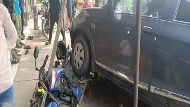 Photo of साल के अंत में कार और बाइक दुर्घटनाएँ