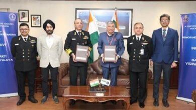 Photo of गति शक्ति विश्वविद्यालय और भारतीय नौसेना ने लॉजिस्टिक्स संबंधी शिक्षा, अनुसंधान और प्रशिक्षण के लिए समझौता ज्ञापन पर हस्ताक्षर किए