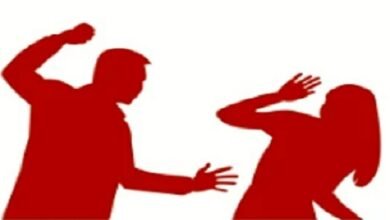 Photo of दंपत्ति ने दो भाजपा नेताओं पर छेड़छाड़ और मारपीट का आरोप लगाया