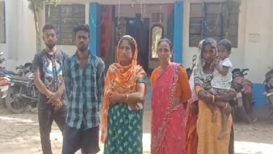 Photo of इलाके की महिलाओं ने दो महिला ड्रग्स माफियाओं के दर्द से तंग आकर थाने में मामला दर्ज कराया है