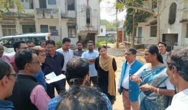 Photo of परिवार कल्याण एवं निवारक स्वास्थ्य अधिकार के कार्यवाहक निदेशक ने प्राथमिक स्वास्थ्य केंद्र के नए भवन के निर्माण का निरीक्षण किया