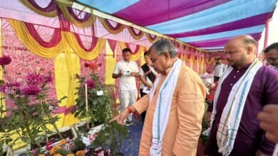 Photo of कंचनपुर उपखंड स्थित पुष्प प्रदर्शनी एवं किसान सम्मेलन का आयोजन, मांग के अनुरूप कृषि फसलों के उत्पादन में राज्य को आत्मनिर्भर बनाना सरकार का लक्ष्य: कृषि मंत्री
