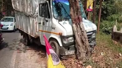 Photo of अगरतला-सबरूम रोड पर बाइक और लॉरी में टक्कर, 1 घायल