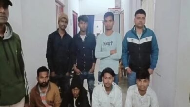 Photo of अगरतला रेलवे स्टेशन से फेंसेडिल की तस्करी करते आठ बिहारी पकड़े गए