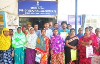 Photo of बेदखली का नोटिस मिलने के बाद 19 परिवारों ने सदर उपजिला प्रशासक से संपर्क किया