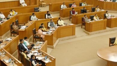 Photo of अगले 2 वर्षों के भीतर त्रिपुरा को देश के पर्यटन मानचित्र पर प्रमुख स्थान पर ले जाने के लिए कार्य चल रहा है: पर्यटन मंत्री राज्य सरकार ने पशु स्वास्थ्य सेवाओं की गुणवत्ता में सुधार के लिए विभिन्न कदम उठाए हैं: पशुधन विकास मंत्री