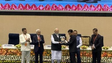 Photo of महिला एवं बाल विकास मंत्रालय के सचिव को पोषण ट्रैकर ऐप के लिए लोक प्रशासन में उत्कृष्टता के लिए प्रधानमंत्री पुरस्कार (नवाचार श्रेणी) प्रदान किया गया