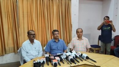 Photo of स्वास्थ्य सचिव ने एक संवाददाता सम्मेलन में बताया कि पिछले तीन महीनों में एजीएमसी और जीबीपी अस्पतालों में कुल 5,401 मरीजों की सफल सर्जरी हुई है