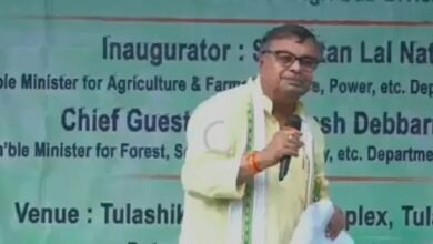 Photo of कृषि मंत्री ने किसानों से आधुनिक कृषि यंत्रों का उपयोग करने और वैज्ञानिक तरीकों से कृषि उत्पादन बढ़ाने का आग्रह किया