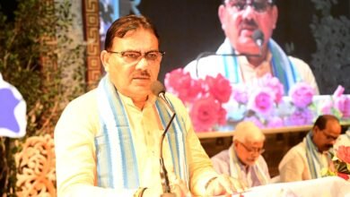 Photo of स्वतंत्रता आंदोलन के प्रत्येक अध्याय में राष्ट्रीय चेतना और देशभक्ति का प्रेरणास्रोत था वंदे मातरम: वित्त मंत्री