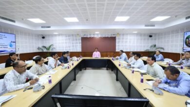 Photo of राज्य सरकार का लक्ष्य गाँव और शहर के हर घर तक शुद्ध पेयजल पहुँचाना है: समीक्षा बैठक में मुख्यमंत्री