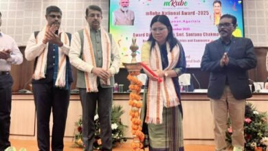 Photo of राज्य सरकार ग्रामीण इलाकों में लोगों की सामाजिक-आर्थिक हालत सुधारने के लिए रबर की खेती और दूसरे सेक्टर को बढ़ावा दे रही है: इंडस्ट्रीज़ मिनिस्टर