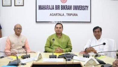 Photo of हायर एजुकेशन मिनिस्टर की अध्यक्षता में हायर एजुकेशन इंस्टीट्यूशन के इंफ्रास्ट्रक्चर की क्वालिटी सुधारने और एजुकेशन सिस्टम को मॉडर्न बनाने पर रिव्यू मीटिंग हुई